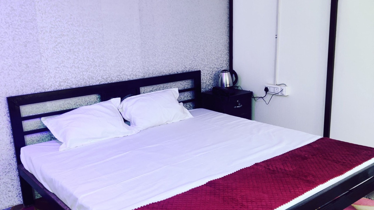 Photo of Bedroom in Naini