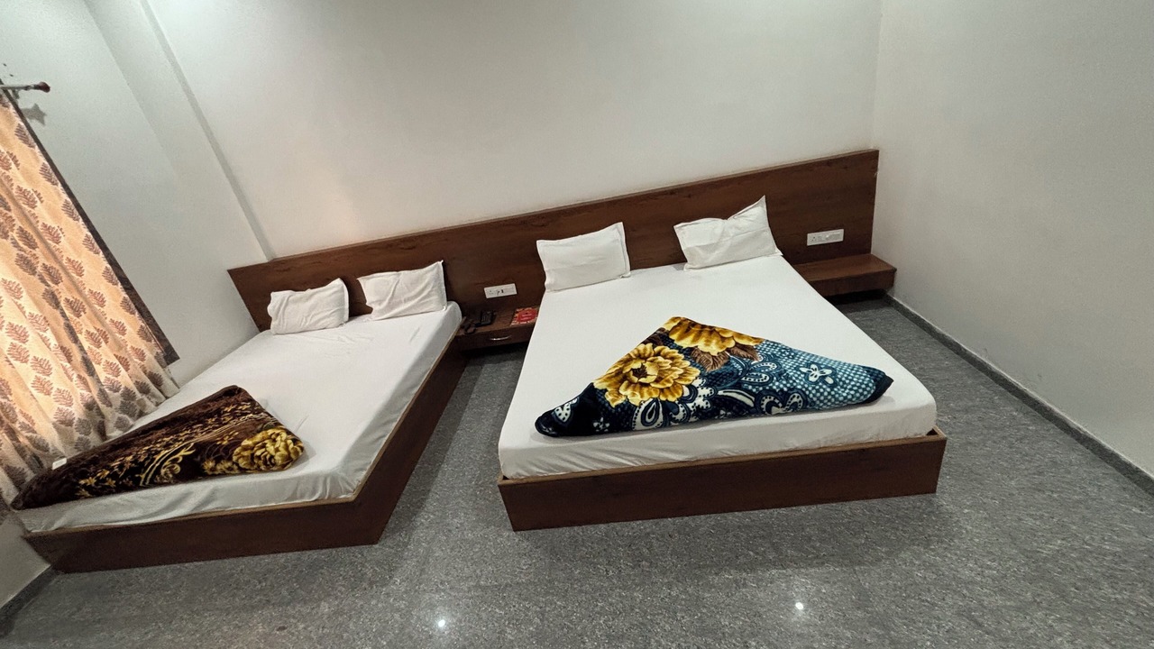 Photo of Bedroom in Khatu