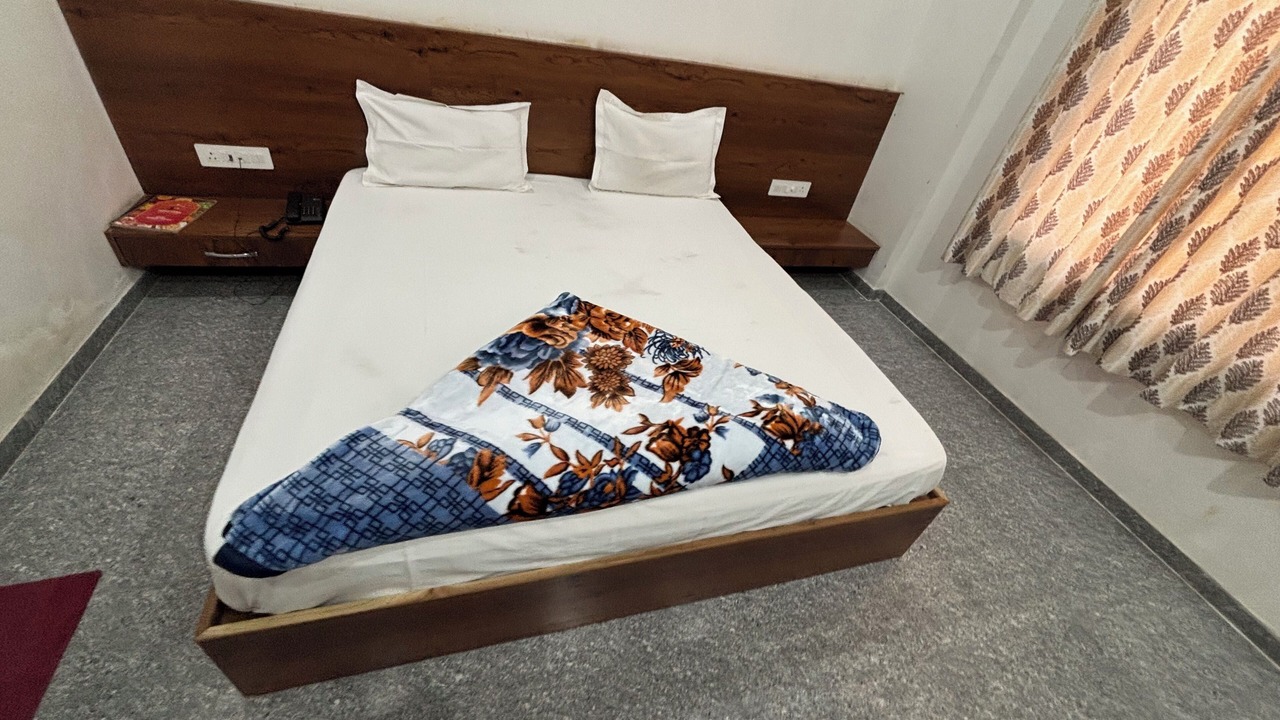 Photo of Bedroom in Khatu