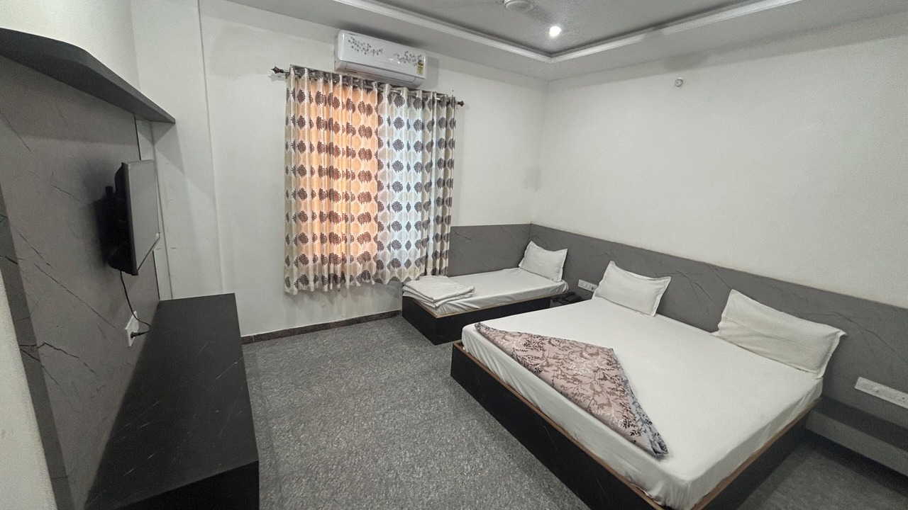 Photo of Bedroom in Khatu
