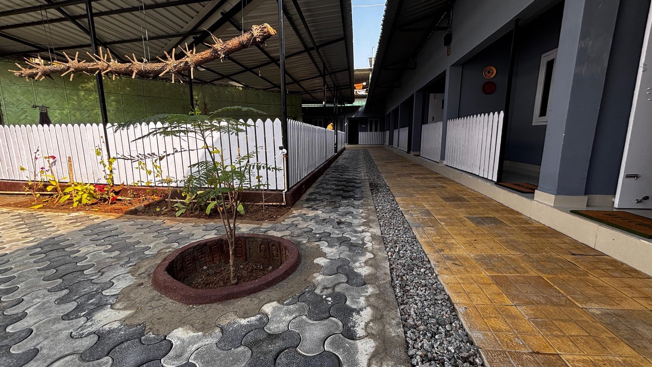 Photo of Patio Balcony in Sualkuchi