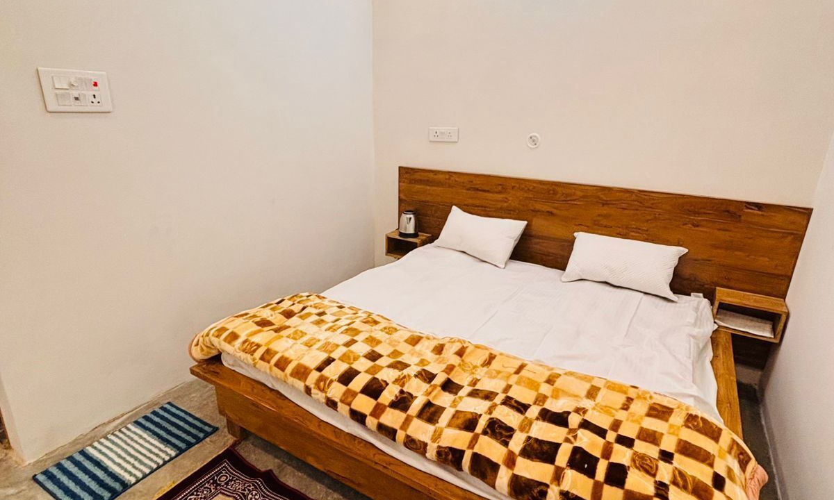 Photo of Bedroom in Naini