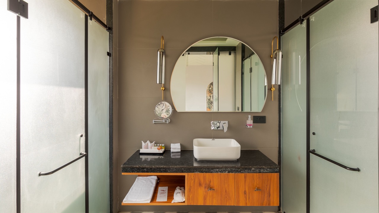 Photo of Bathroom in Talab