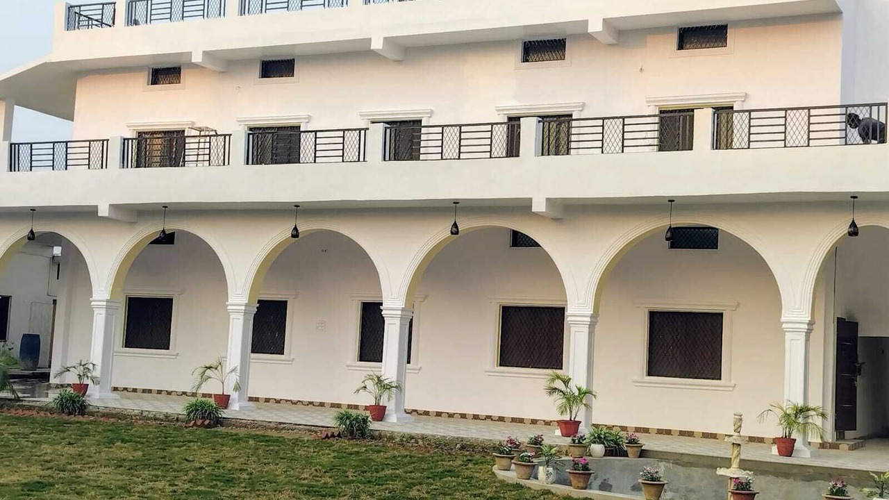 Photo of Outdoor in Jhusi
