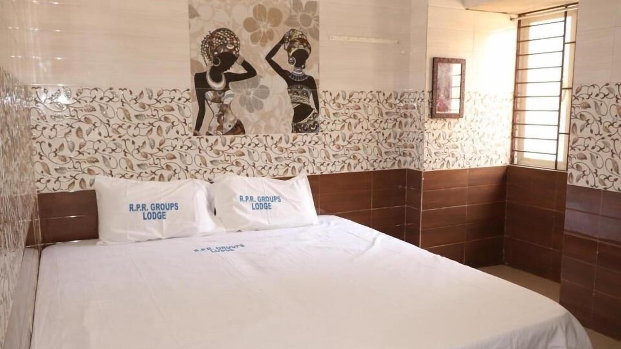 Photo of Bedroom in Velankanni