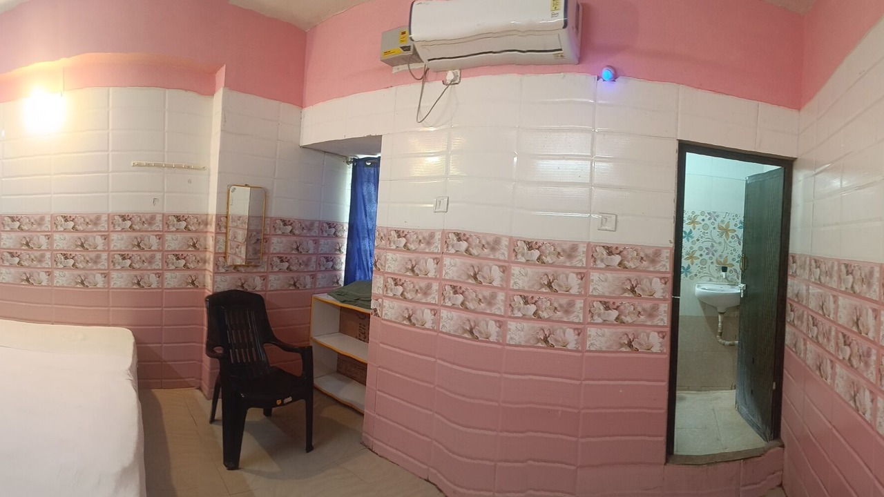Photo of Bedroom in Velankanni