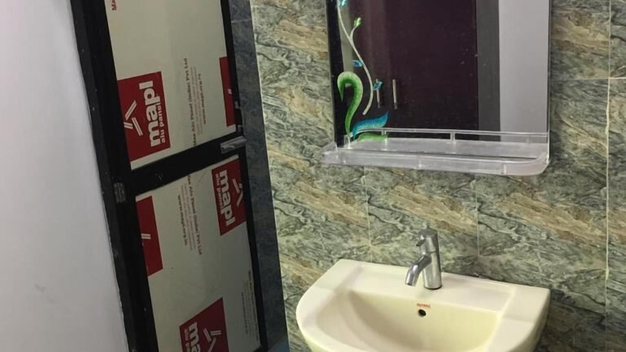 Photo of Bathroom in Daringbarhi