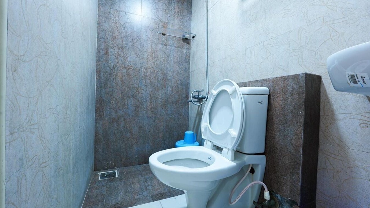 Photo of Bathroom in Thousand Lights West
