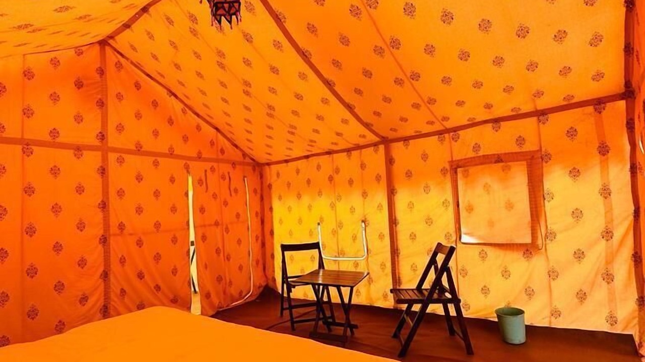 Photo of Bedroom in Naini