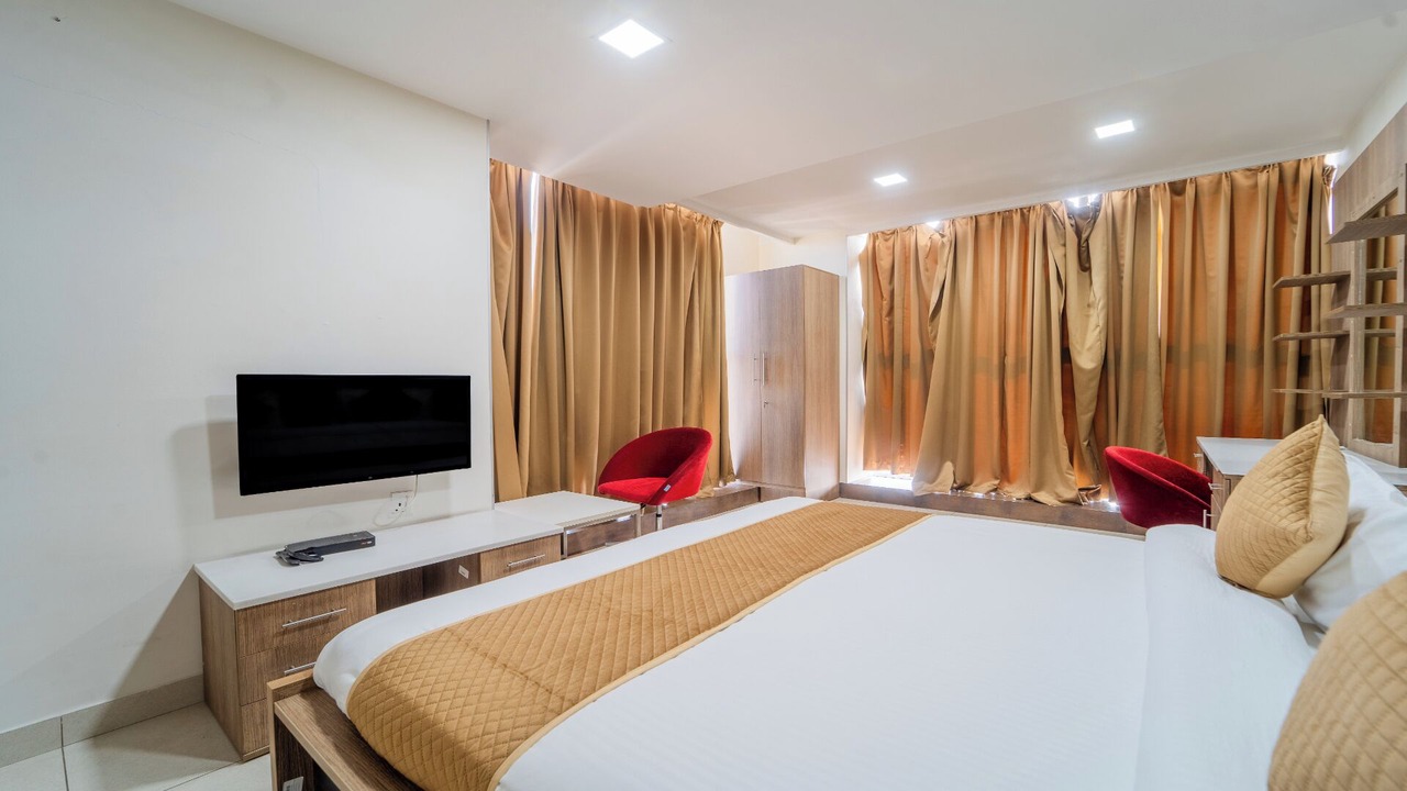 Photo of Bedroom in Tonk Road
