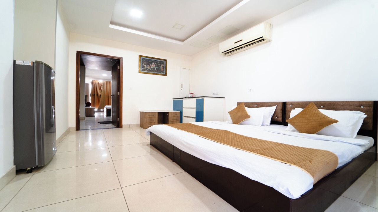 Photo of Bedroom in Tonk Road