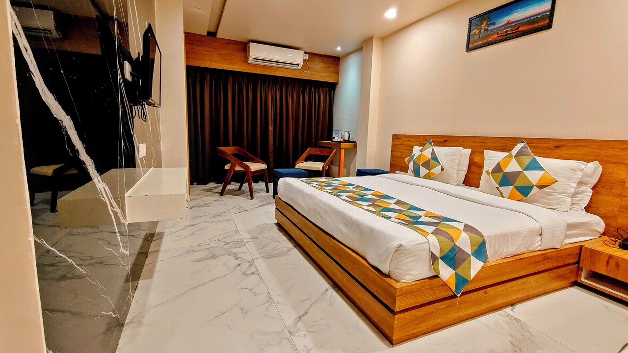 Photo of Bedroom in Rajpipla