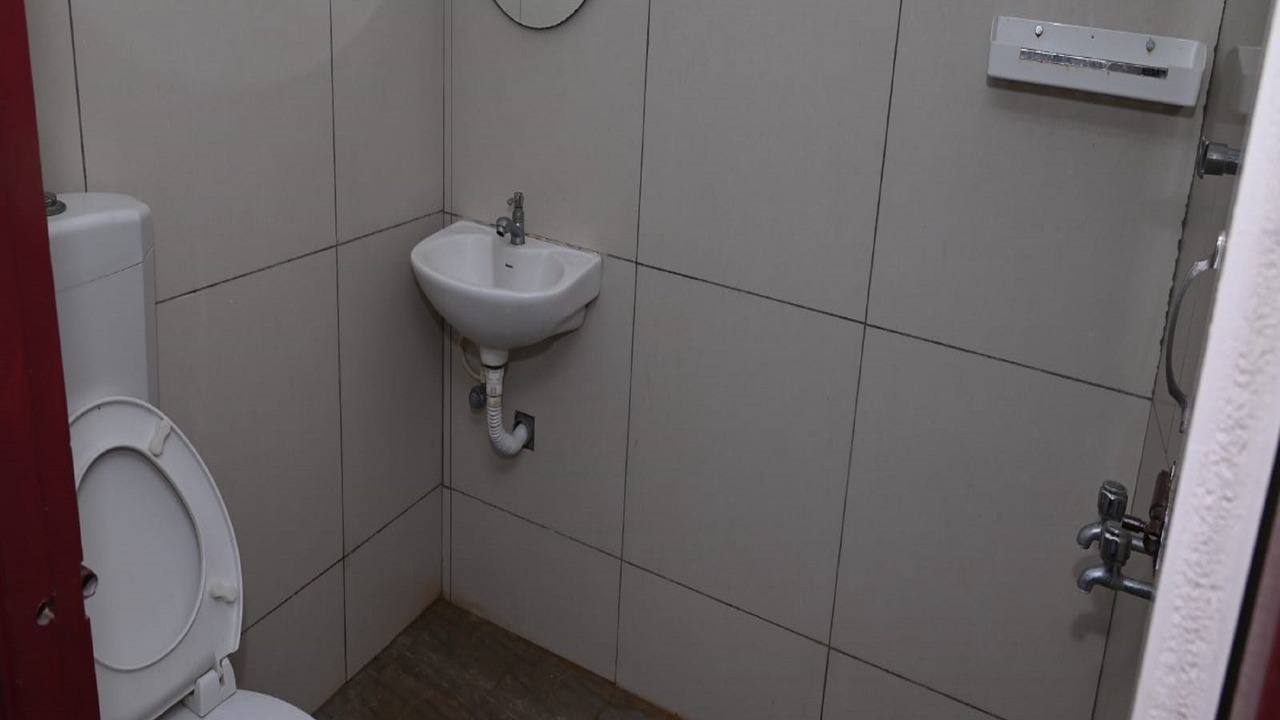 Photo of Bathroom in White Town