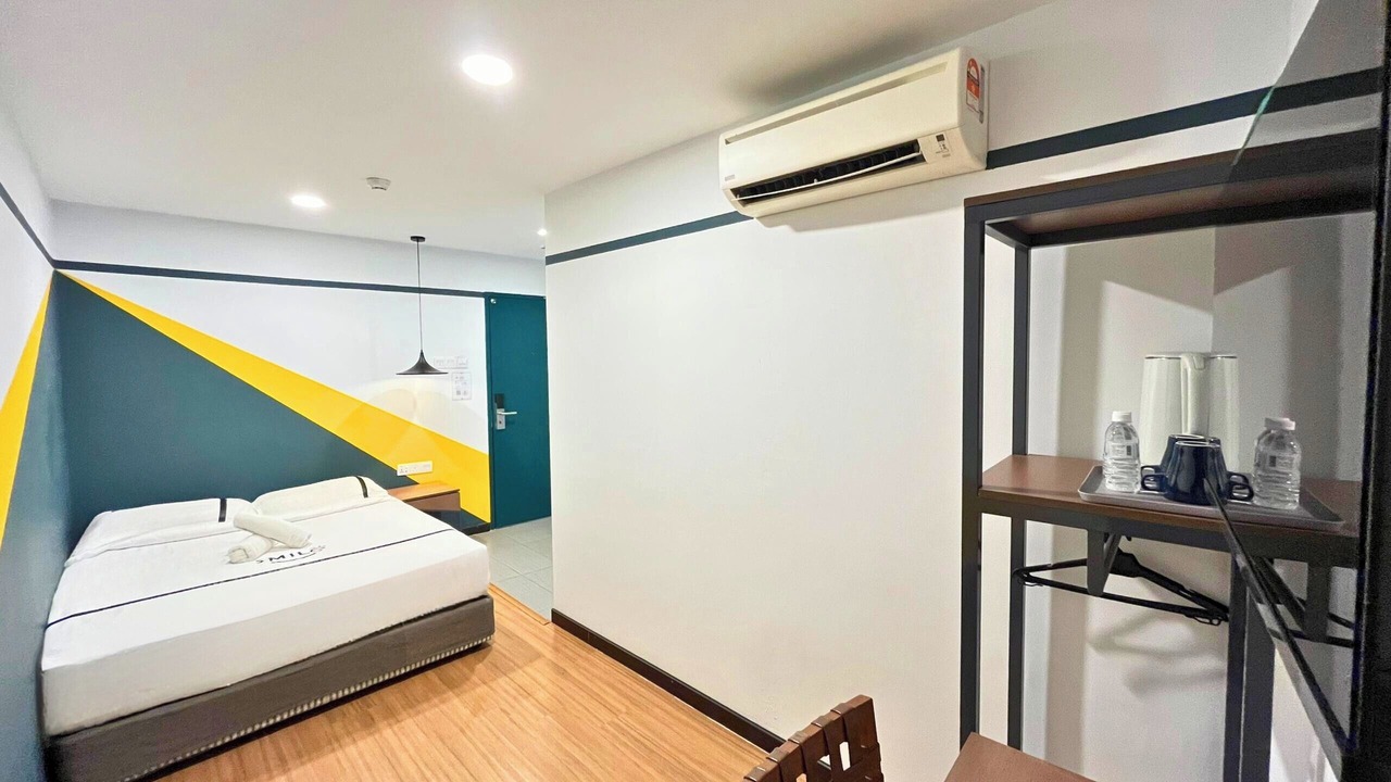 Photo of Bedroom in Maluri