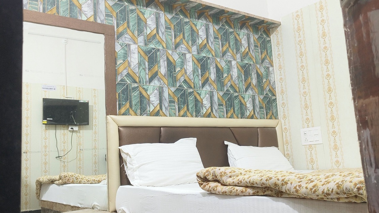 Photo of Bedroom in Pratapgarh
