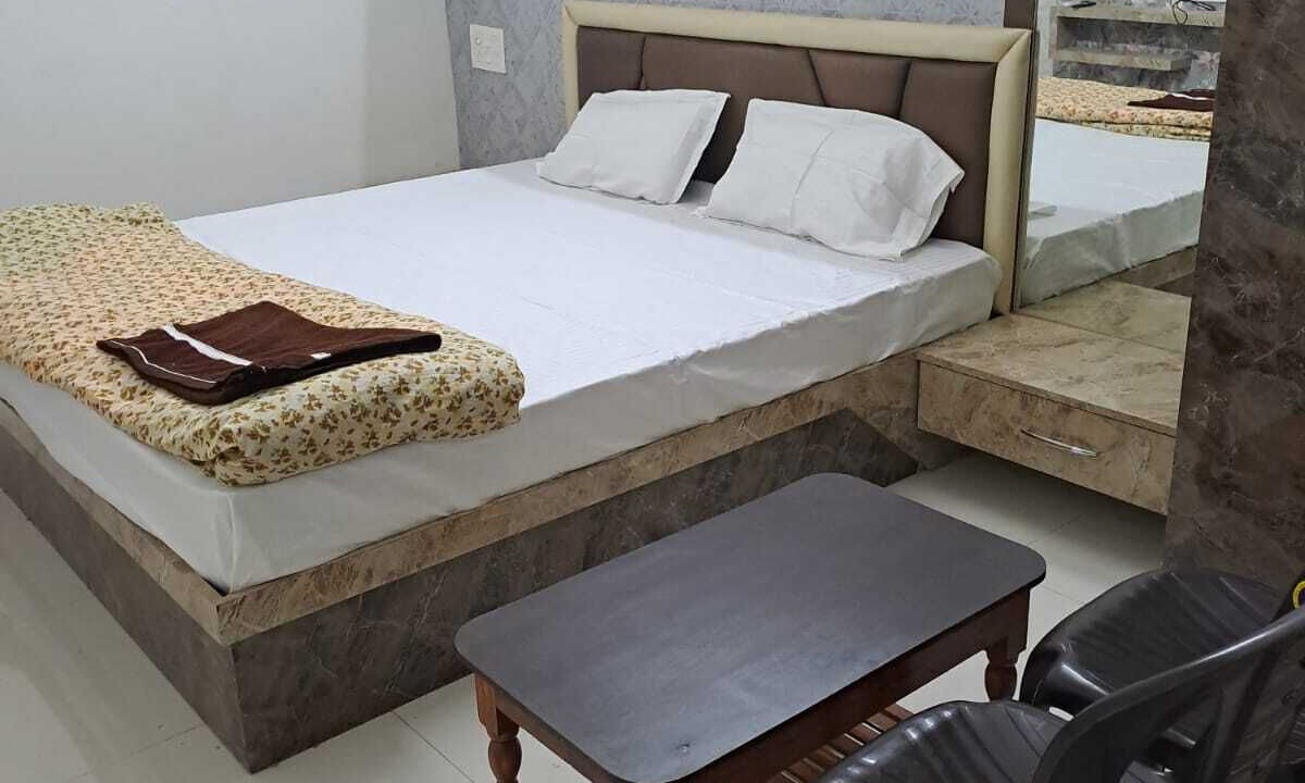 Photo of Bedroom in Pratapgarh