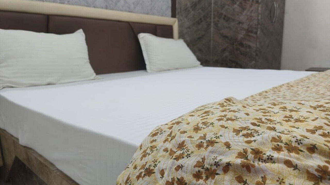 Photo of Bedroom in Pratapgarh