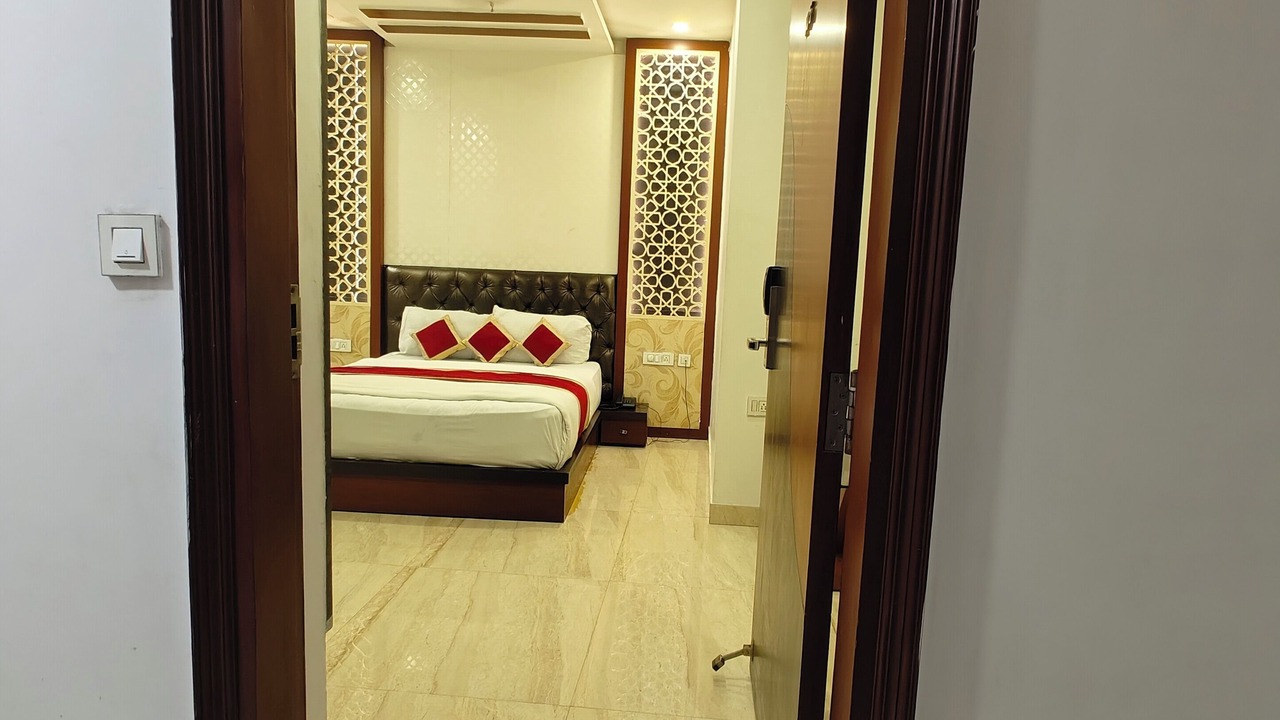 Photo of Bedroom in Dariyaganj