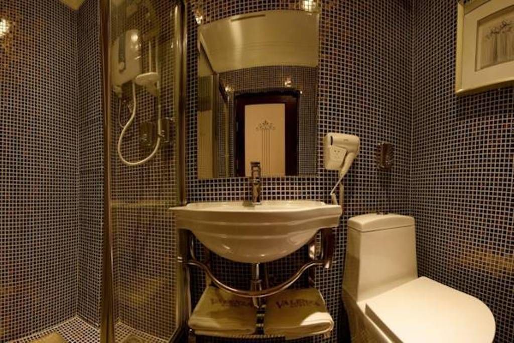 Photo of Bathroom in Seputeh