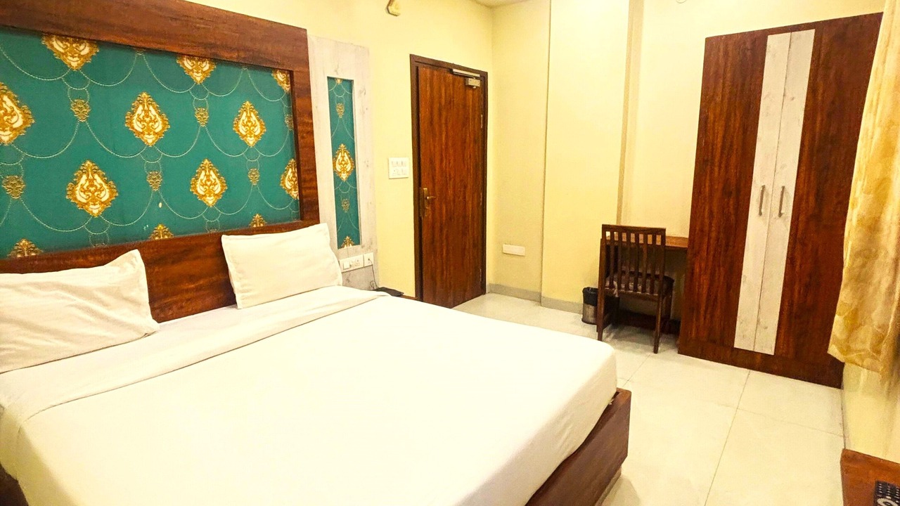 Photo of Bedroom in Tonk Road