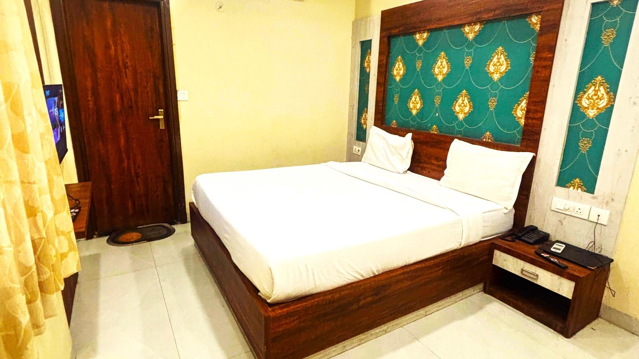 Photo of Bedroom in Tonk Road
