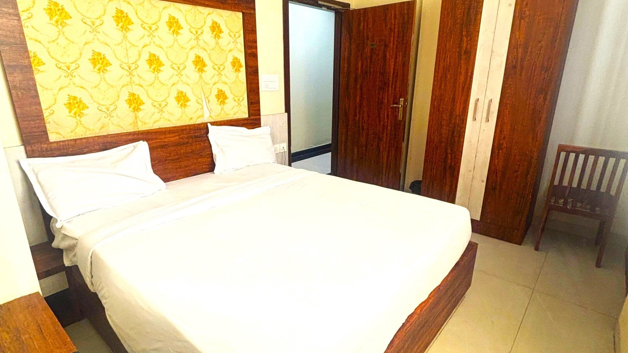 Photo of Bedroom in Tonk Road