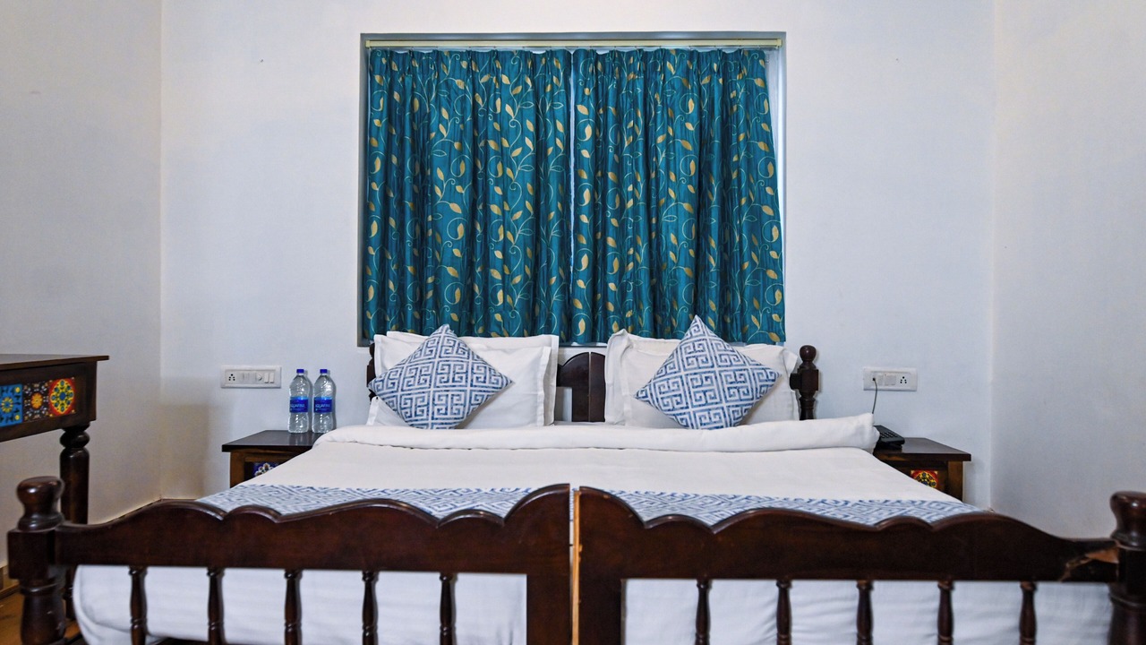 Photo of Bedroom in Mali Colony