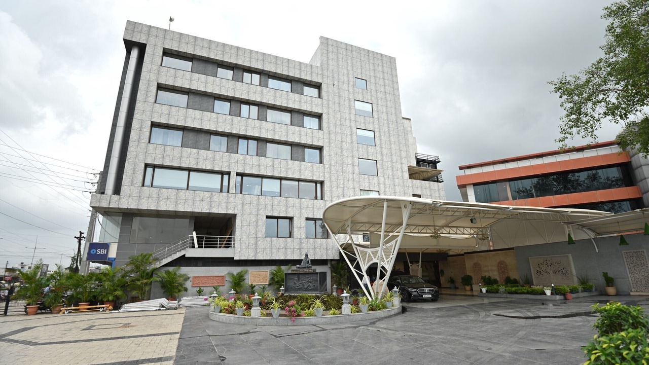 Photo of Outdoor in Sanwer