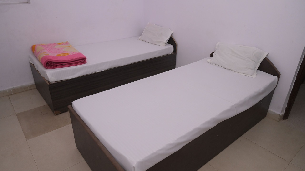 Photo of Bedroom in Bodh Gaya