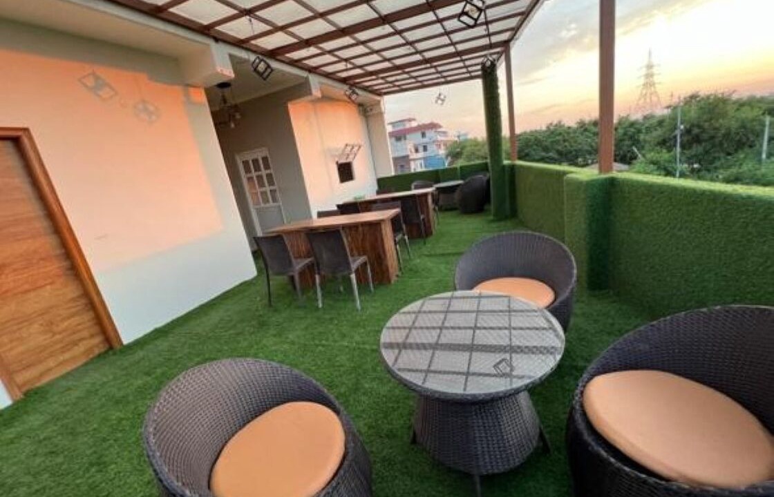 Photo of Patio Balcony in Knowledge Park III