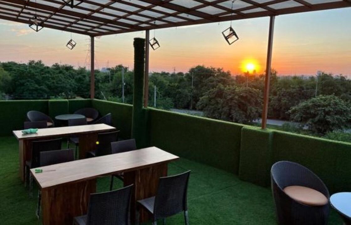 Photo of Patio Balcony in Knowledge Park III