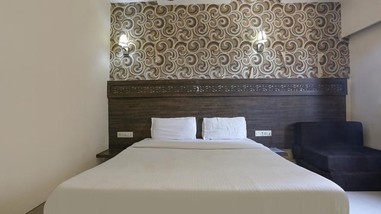 Photo of Bedroom in Mira Road East