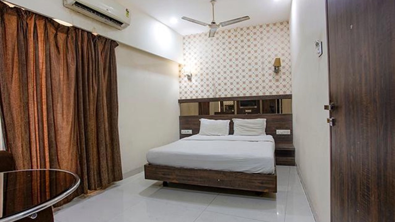 Photo of Bedroom in Mira Road East