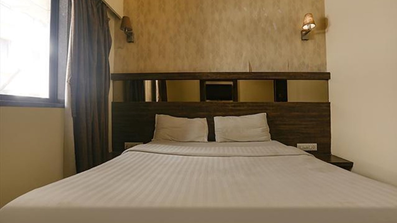 Photo of Bedroom in Mira Road East