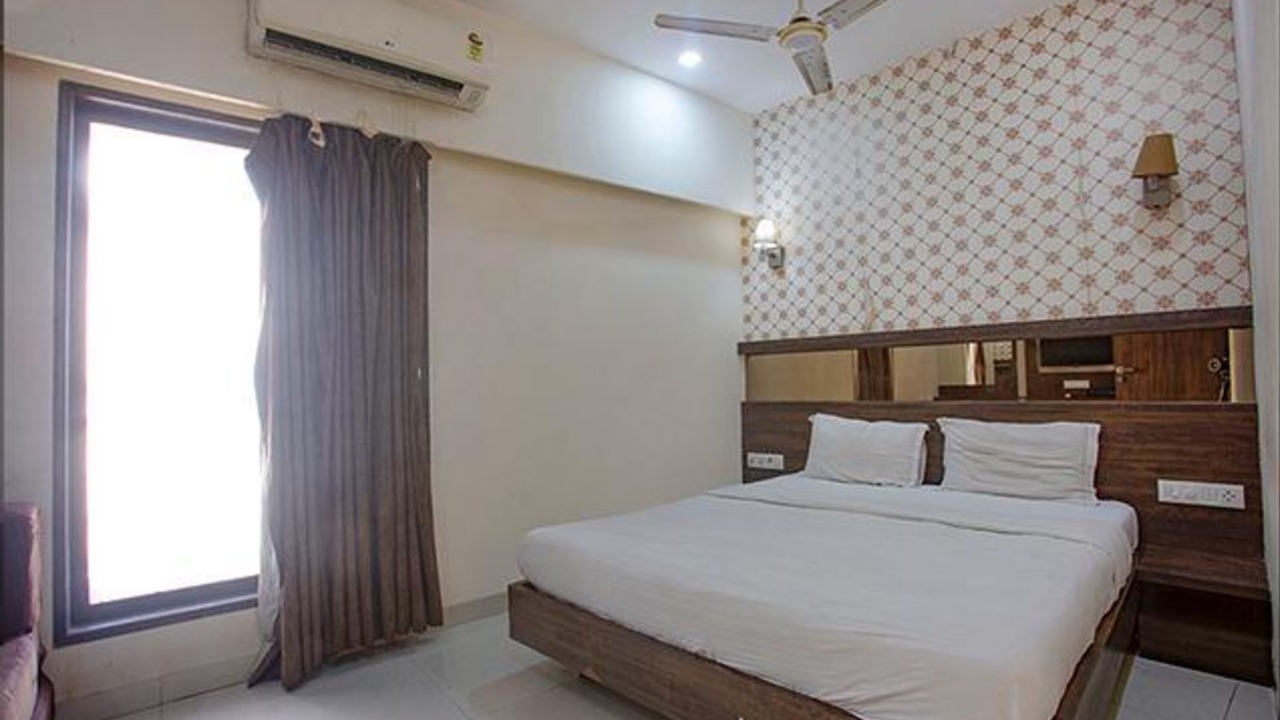 Photo of Bedroom in Mira Road East