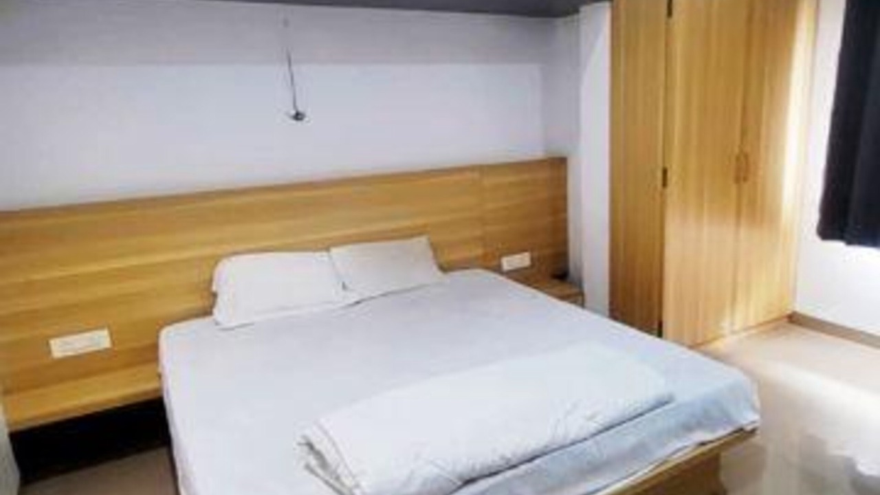 Photo of Bedroom in Daulatabad