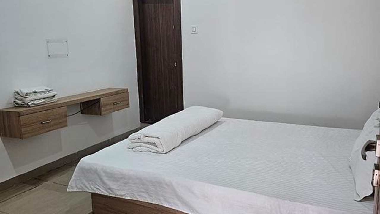 Photo of Bedroom in Daulatabad