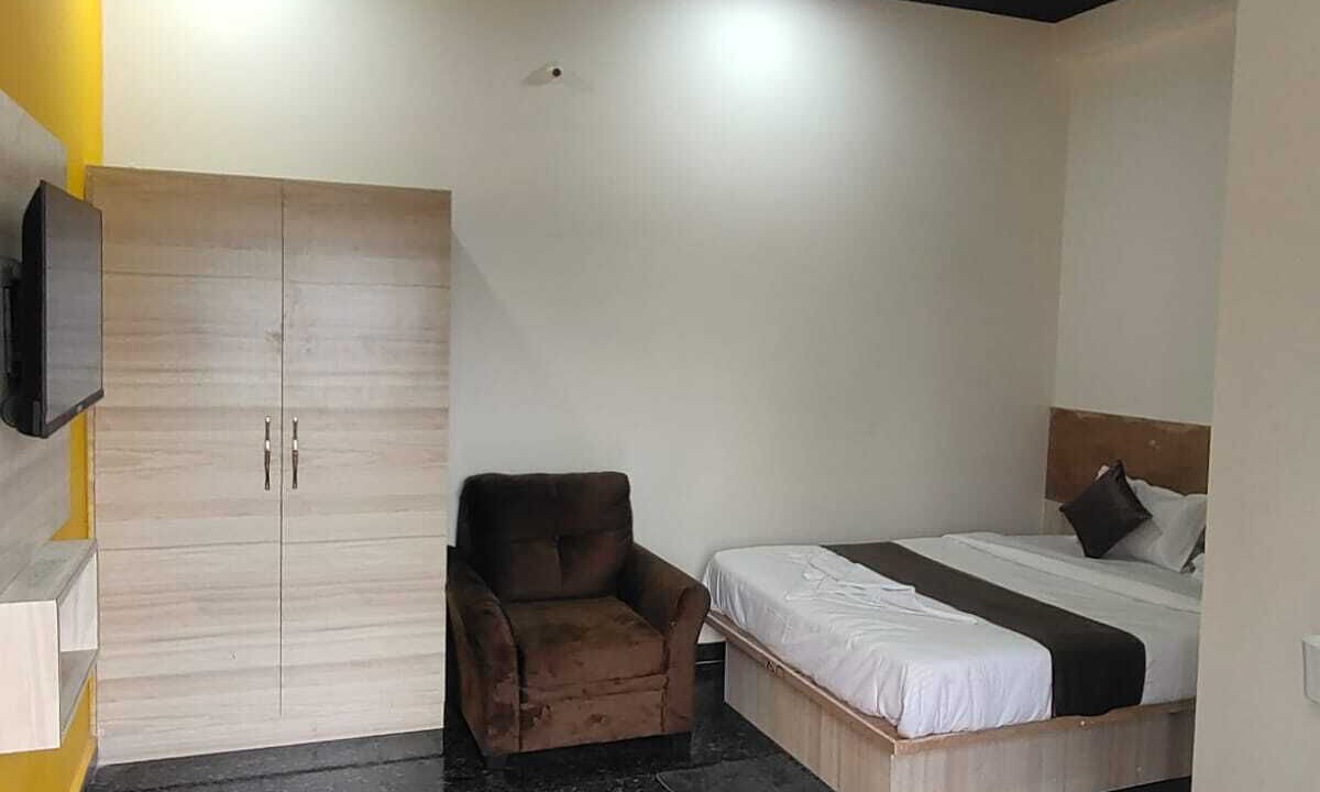 Photo of Bedroom in Chevella
