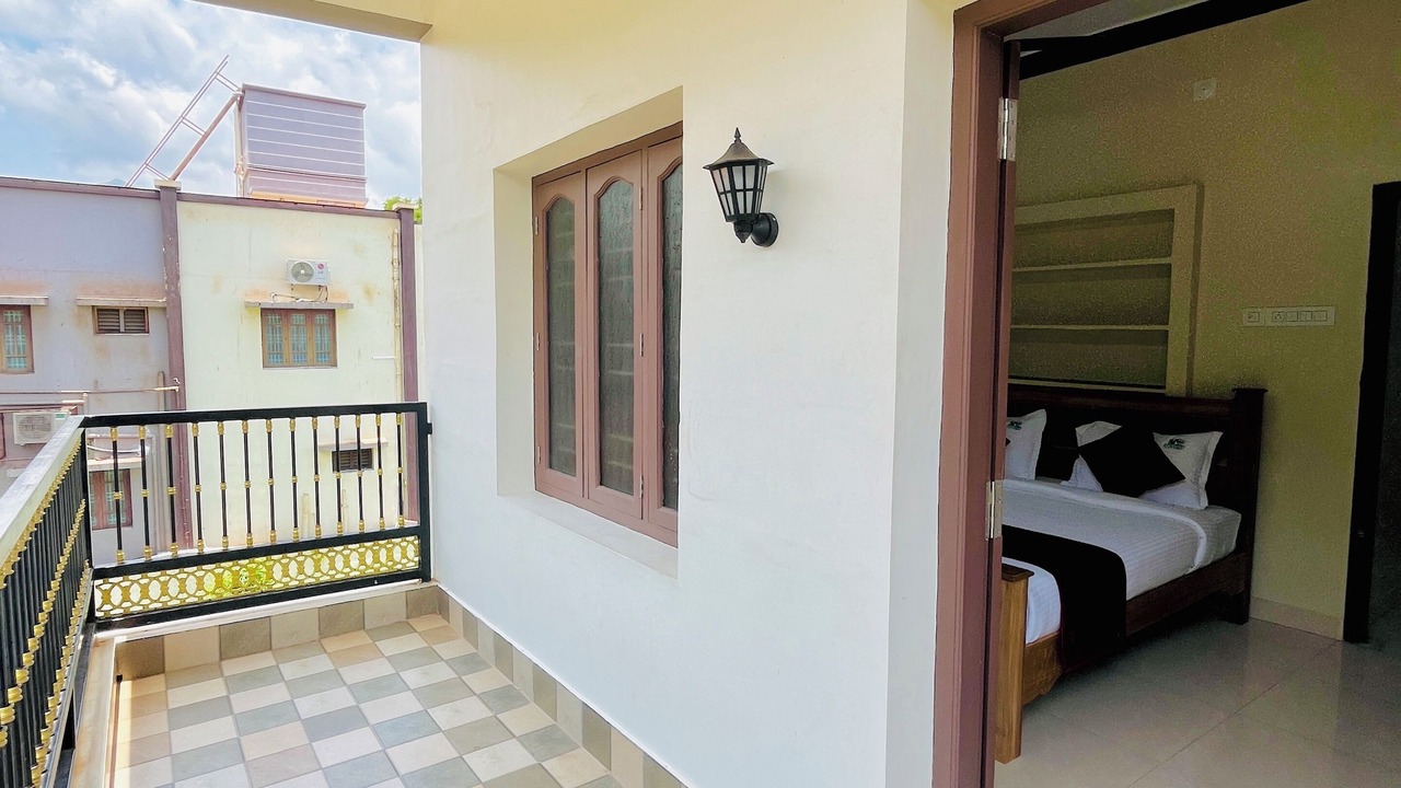 Photo of Patio Balcony in Courtallam