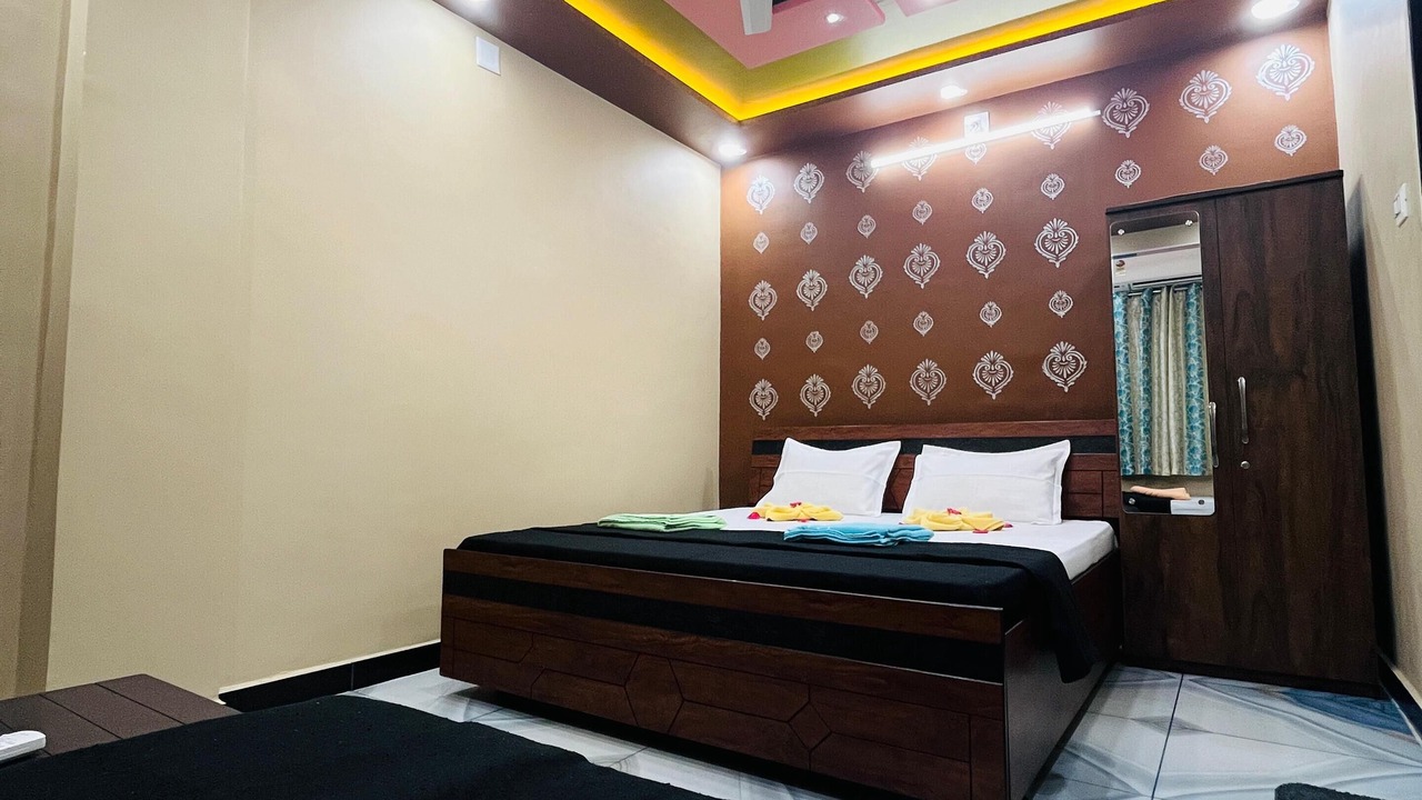 Photo of Bedroom in Rajpipla