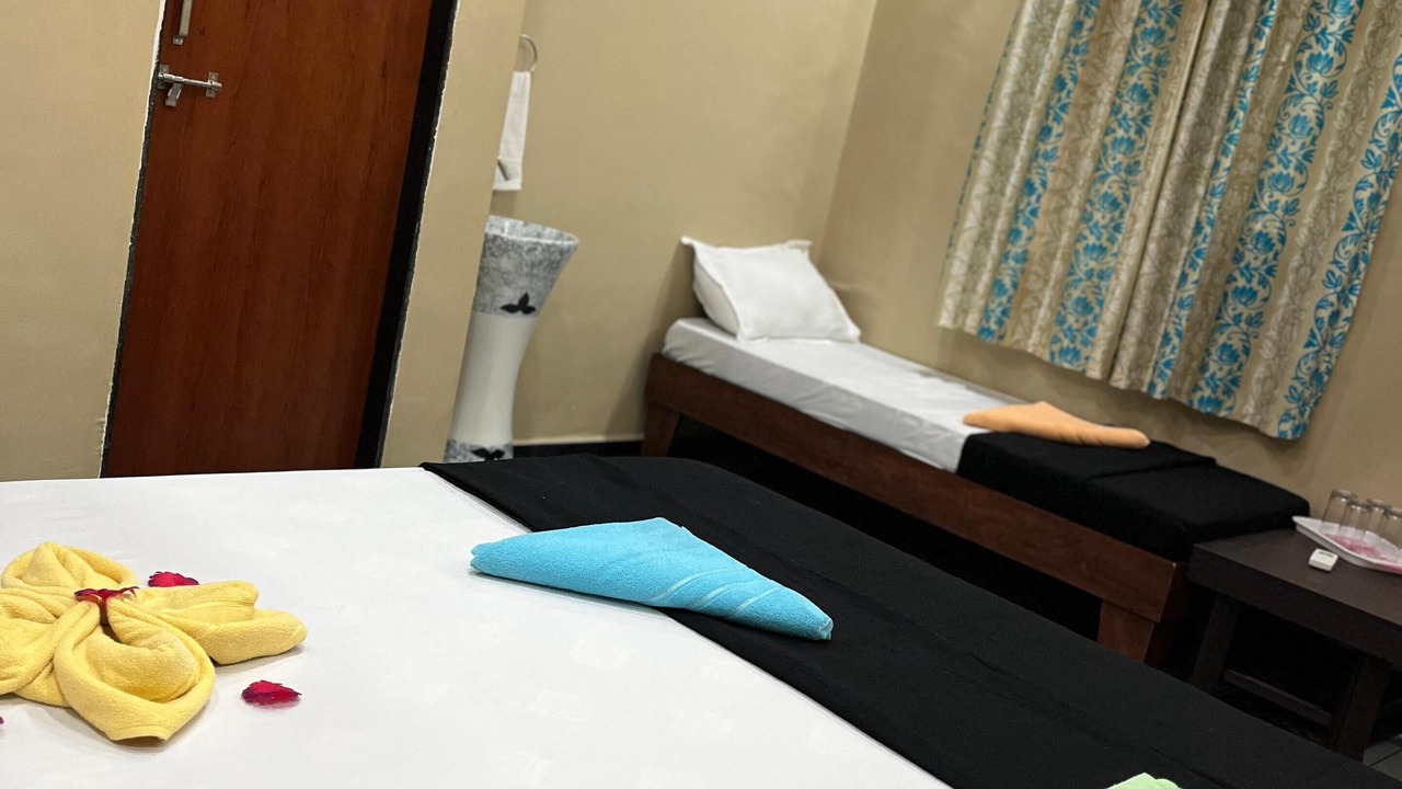 Photo of Bedroom in Rajpipla