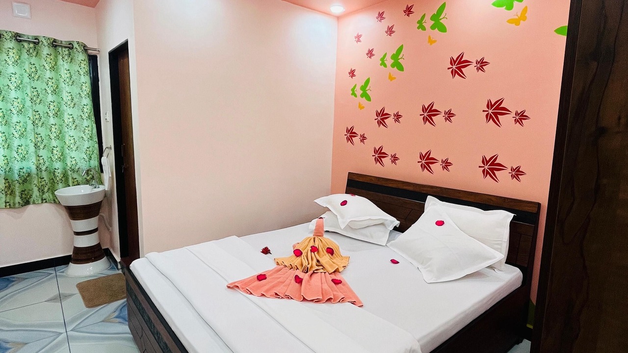 Photo of Bedroom in Rajpipla