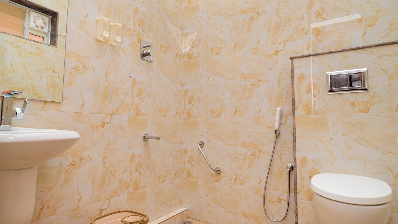 Photo of Bathroom in Courtallam