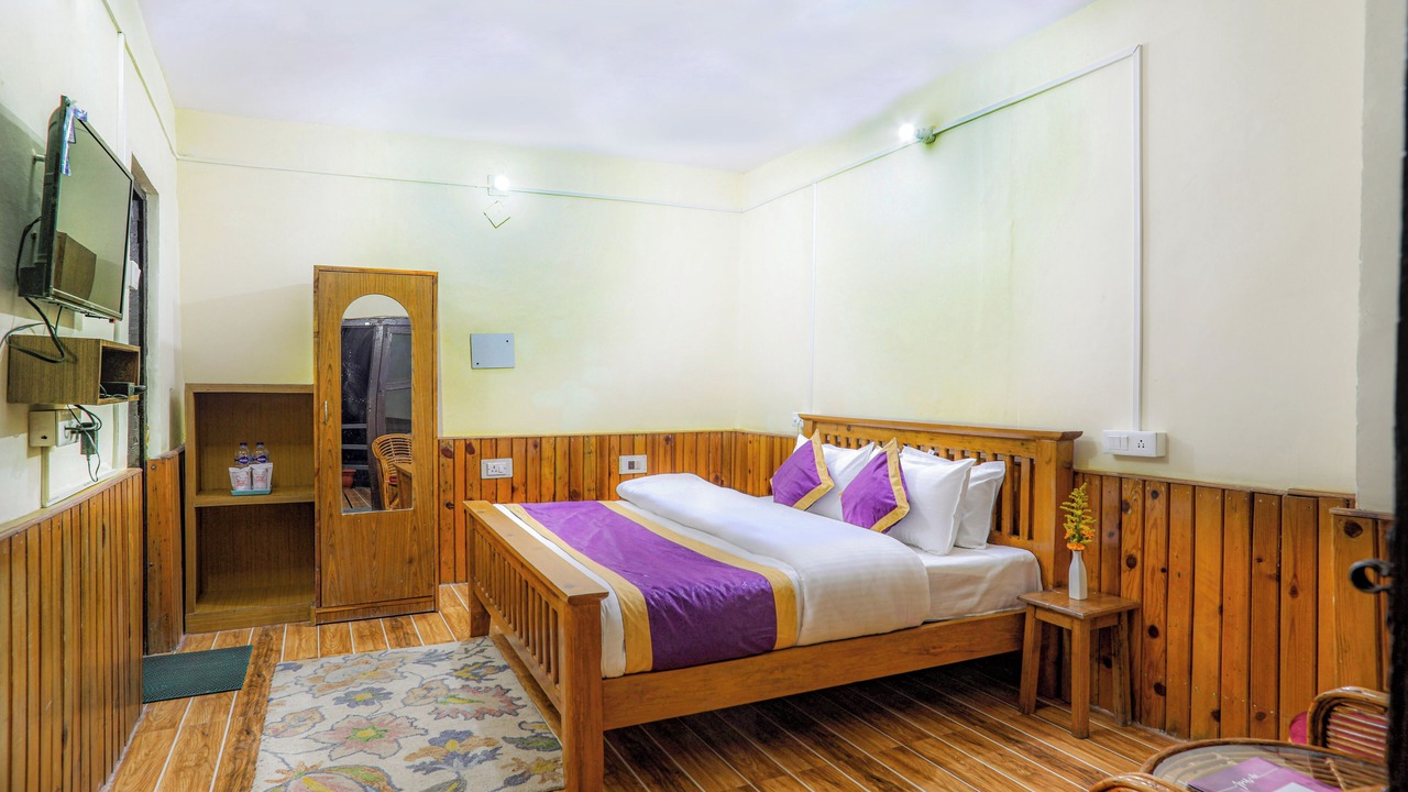 Photo of Bedroom in Almora