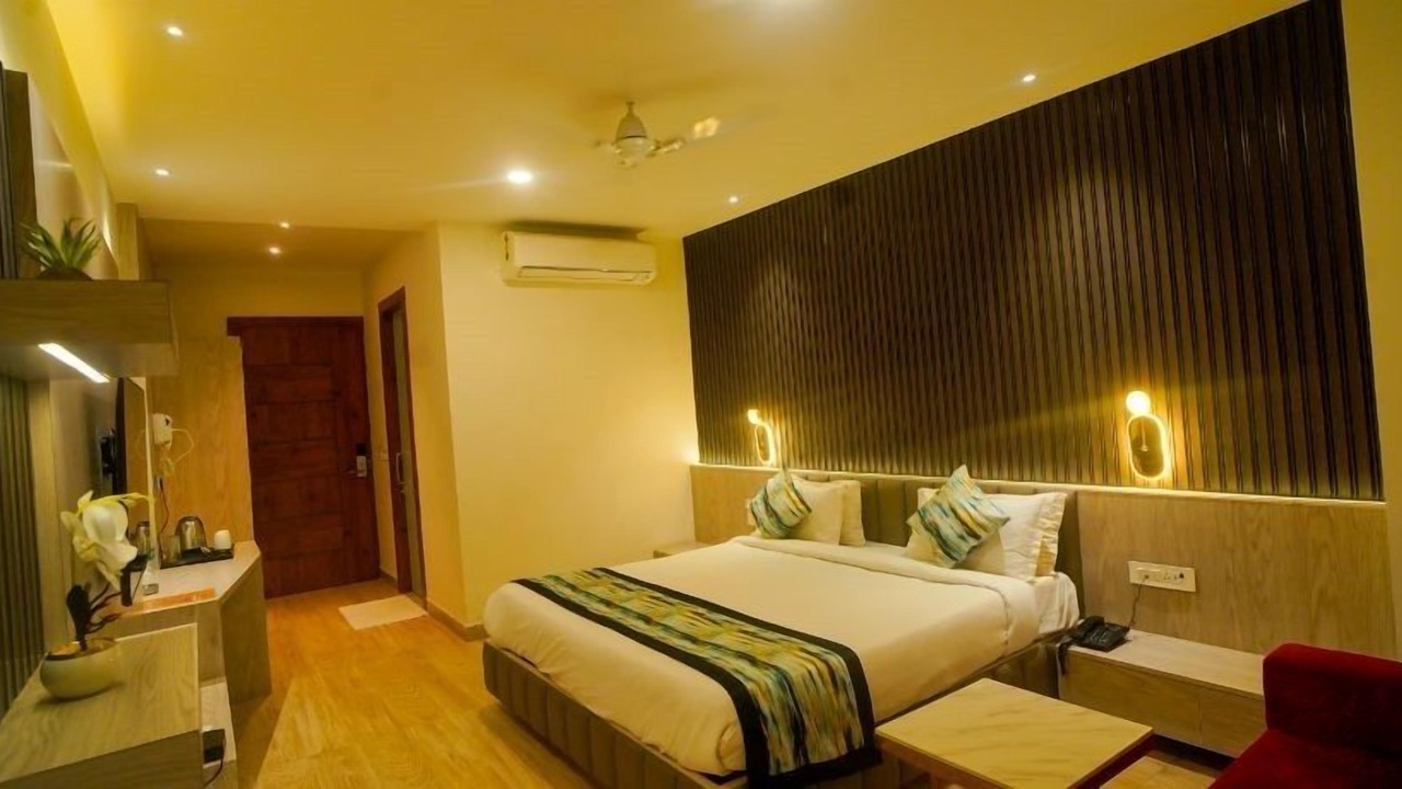 Photo of Bedroom in Alambagh