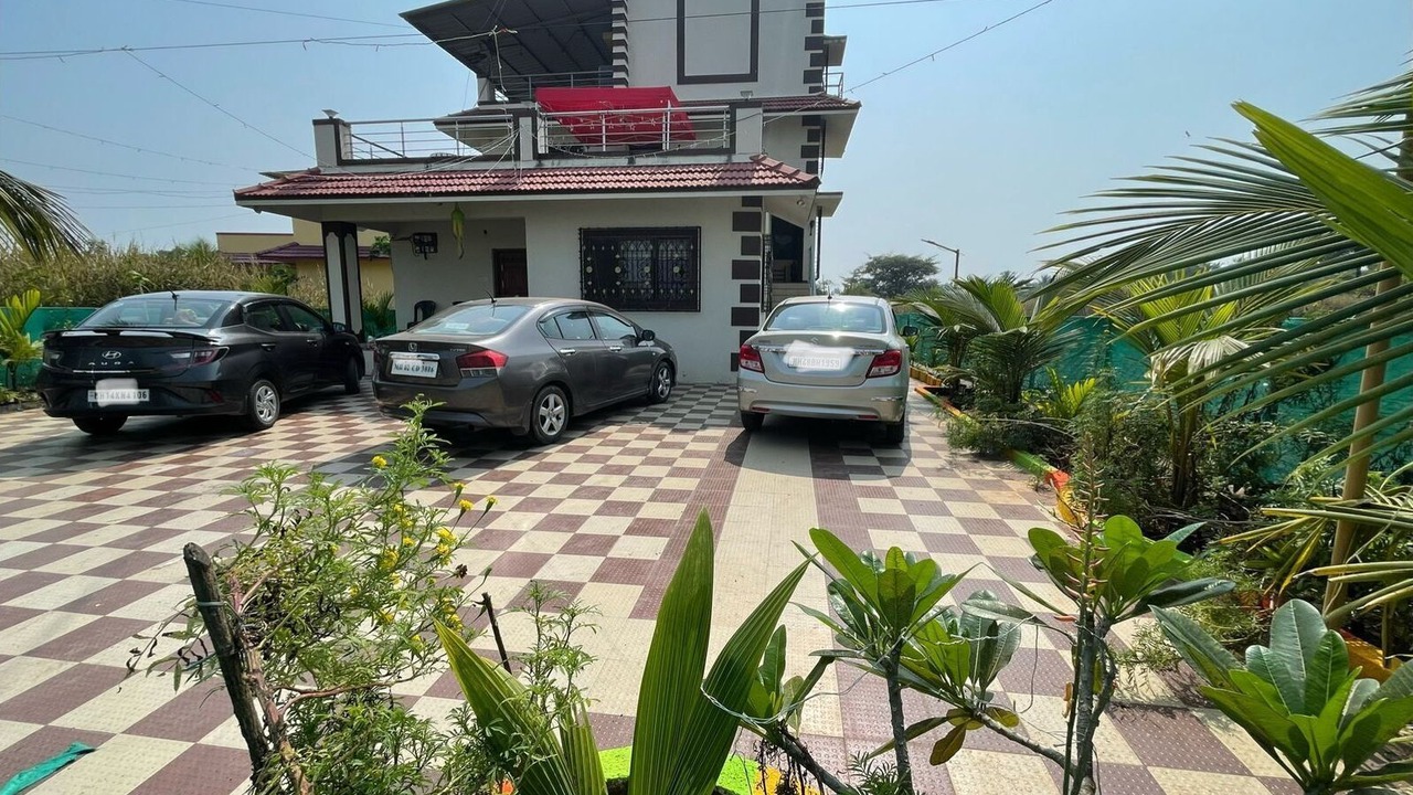 Photo of Outdoor in Pen