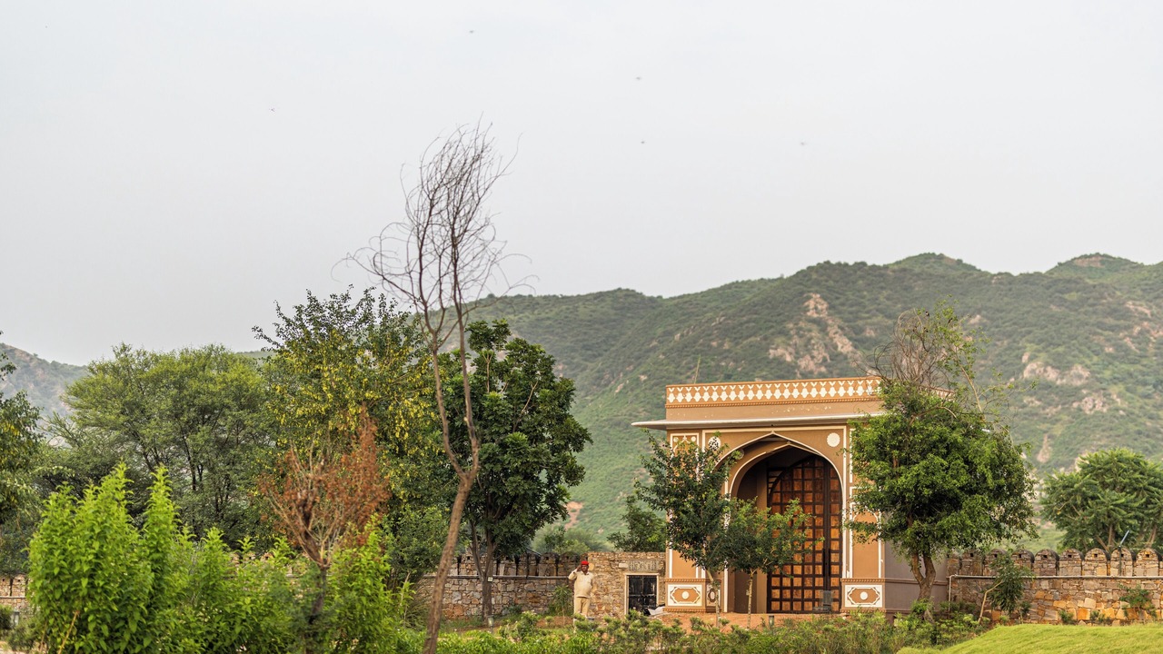 Photo of Outdoor in Jhiri