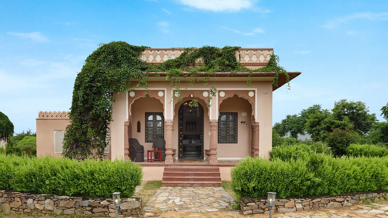 Photo of Bedroom in Jhiri