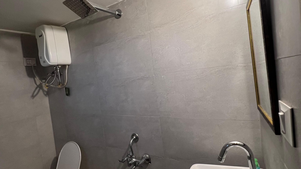 Photo of Bathroom in Rajpipla