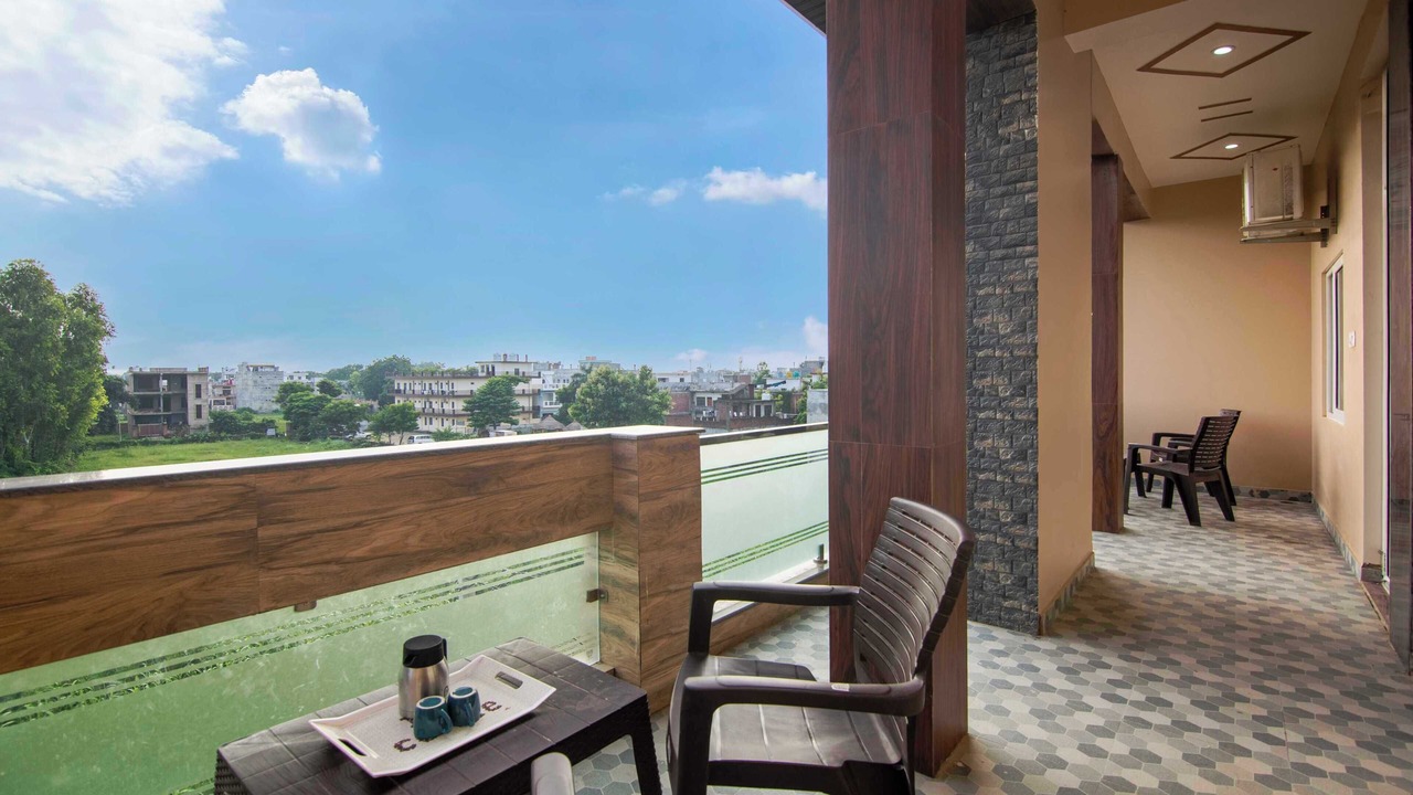 Photo of Patio Balcony in Faizabad